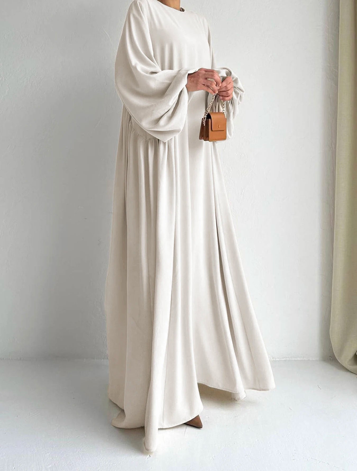 Elegant Bishop Sleeve Abaya Kaftan